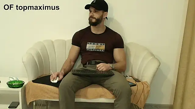 MauroTwin online show from November 25, 6:43 pm