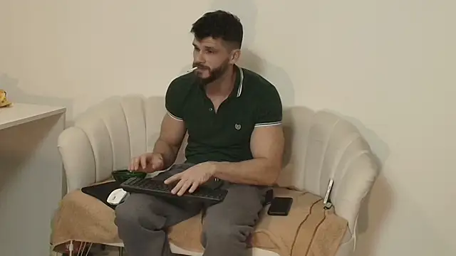 MauroTwin online show from December 3, 7:42 pm