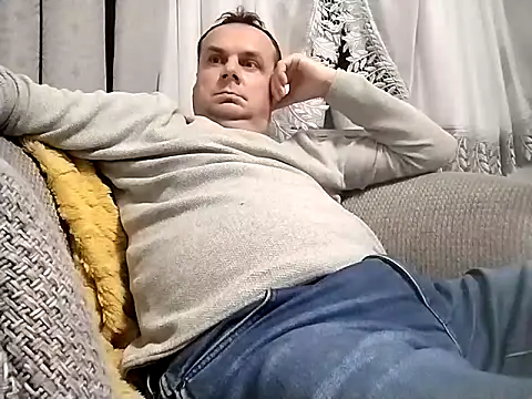 grzes19763 online show from October 12, 4:12 pm