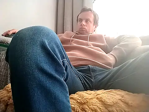 grzes19763 online show from September 25, 8:35 am