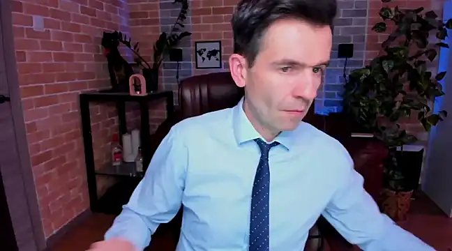 SteveTiger online show from December 19, 1:07 pm