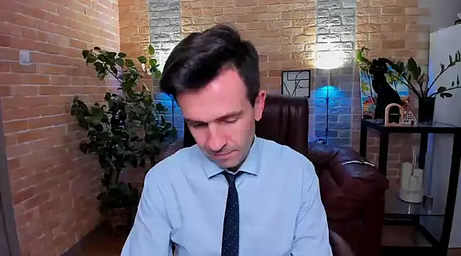 SteveTiger online show from March 9, 2:10 pm