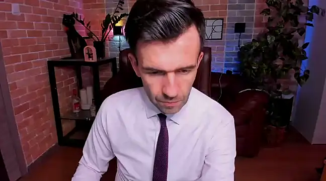 SteveTiger online show from December 5, 1:28 pm