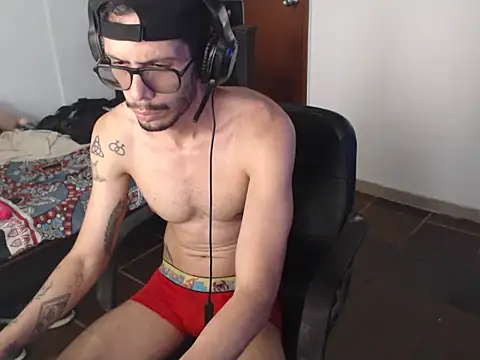 alisterxxx online show from May 29, 6:07 pm