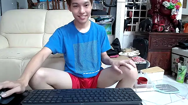 andrewooi online show from March 5, 9:06 pm