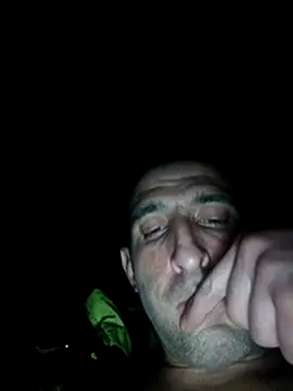 Snapshot of ZDRAVKICH chatting on December 31, 1:04 am ZDRAVKICH online show from December 31, 1:04 am