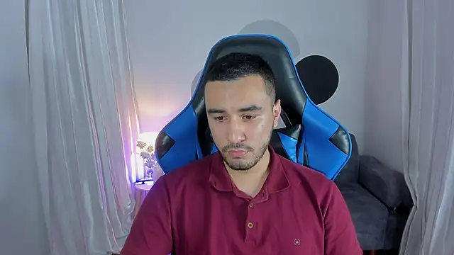 Nick Moca online show from December 4, 2:42 am