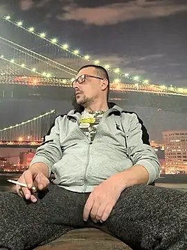 DanielOhCool online show from March 2, 7:41 pm