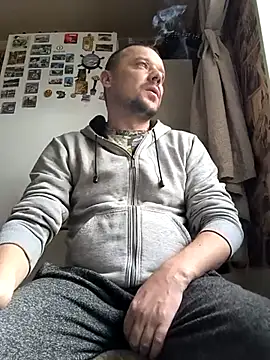 DanielOhCool online show from March 5, 10:55 am