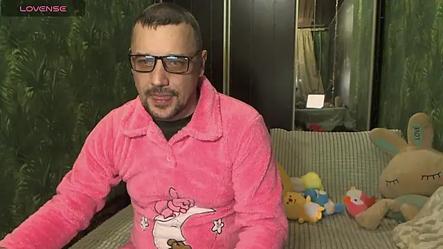 DanielOhCool online show from January 17, 1:46 pm