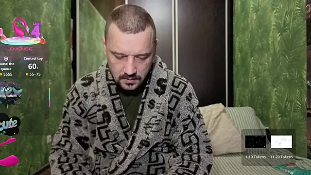 DanielOhCool online show from September 29, 7:29 am