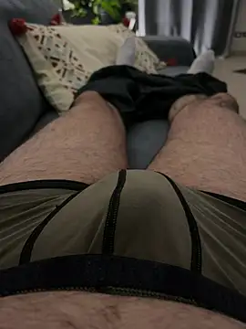 Snapshot of _Inchiodo_ chatting on January 14, 5:34 pm  Inchiodo  online show from January 14, 5:34 pm