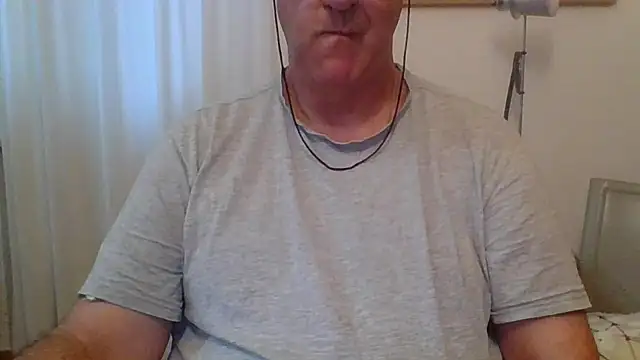 ANONIMO7735 online show from September 28, 5:05 am