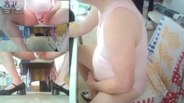 theSecretBallerino online show from April 24, 6:38 am