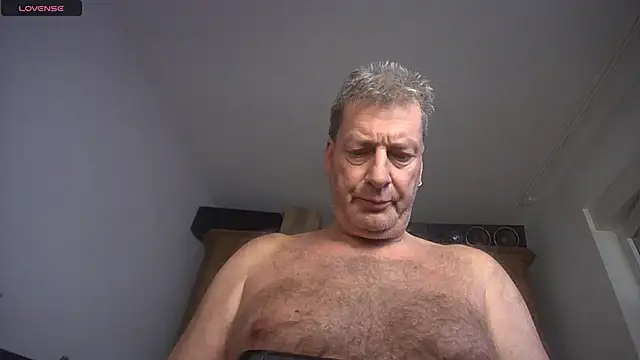 iliebetights online show from November 20, 2:33 am