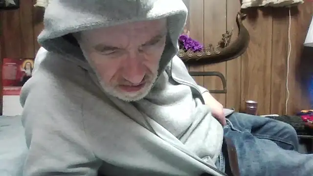 Makowboy online show from February 10, 11:55 pm