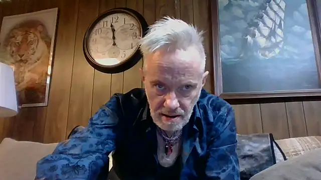 Makowboy online show from December 25, 7:02 pm