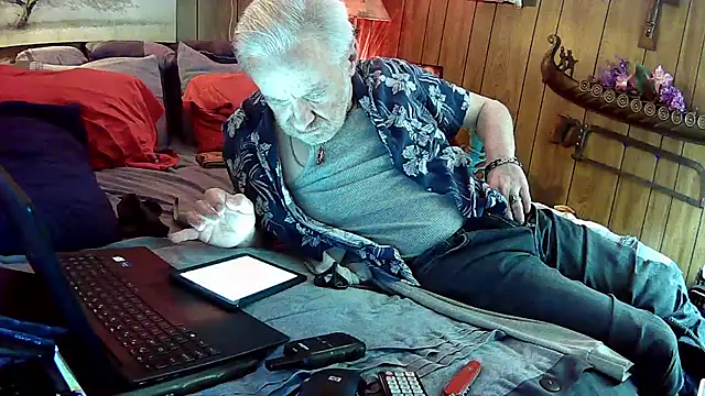 Makowboy online show from February 23, 1:38 pm