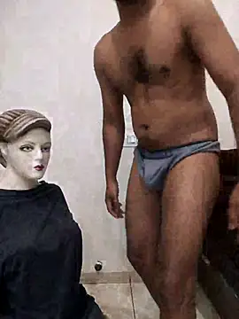 Snapshot of indianbulldelhi chatting on February 3, 5:40 am indianbulldelhi online show from February 3, 5:40 am