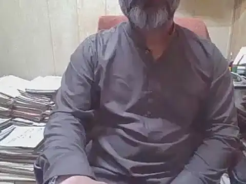 hairymaster95 online show from November 6, 4:15 am