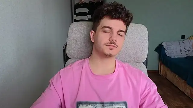 Remy Miles online show from March 7, 8:01 am