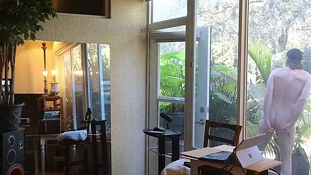 eliberator1777 online show from March 6, 9:20 pm