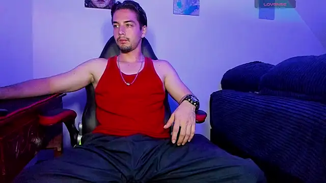 Alex smith00 online show from January 18, 1:56 am