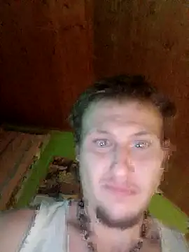 Snapshot of Untrhund23 chatting on October 25, 4:36 am Untrhund23 online show from October 25, 4:36 am