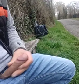 GermanBigDream online show from April 4, 3:53 pm