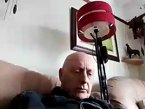 Snapshot of keeenn11 chatting on February 14, 4:09 pm keeenn11 online show from February 14, 4:09 pm