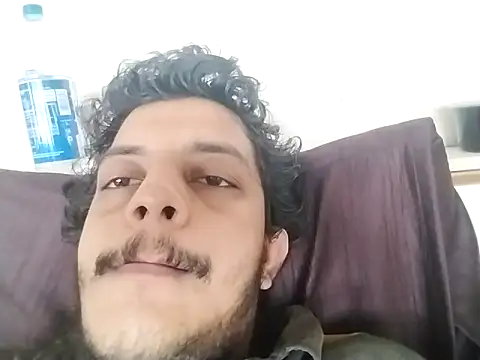 dzboy1994 online show from October 4, 11:15 am