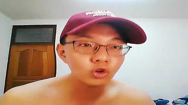 poter77112 online show from April 6, 2:51 pm