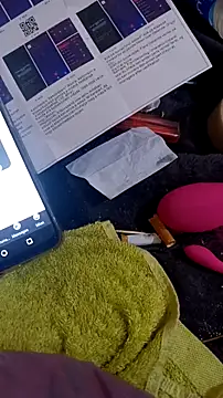 tslovetoys5 online show from March 4, 8:38 pm