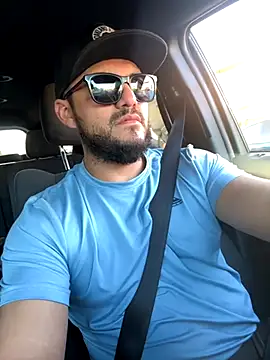 Ozzy420  online show from November 21, 11:48 pm