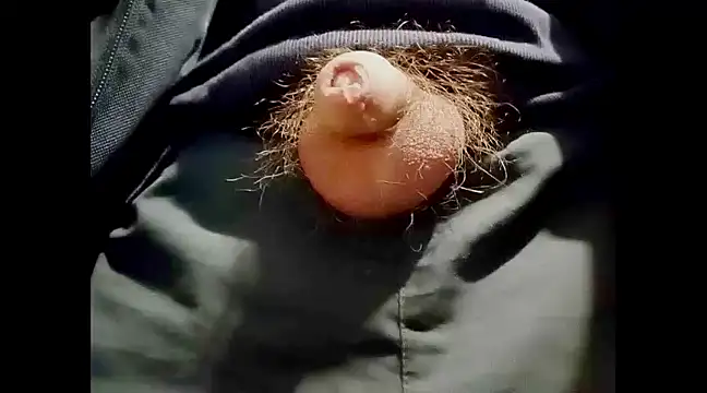 hairyuncut00 online show from January 22, 10:49 pm