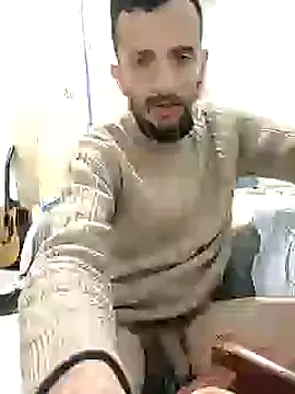 Snapshot of Lore93s chatting on March 15, 8:32 pm Lore93s online show from March 15, 8:32 pm