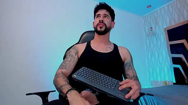 Petesevans online show from February 26, 11:39 pm