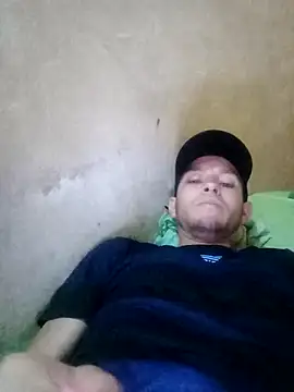 Snapshot of squirt_and_sex chatting on December 25, 8:07 pm squirt and sex online show from December 25, 8:07 pm