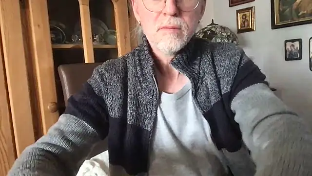 owlbimaikxh online show from February 9, 11:59 am