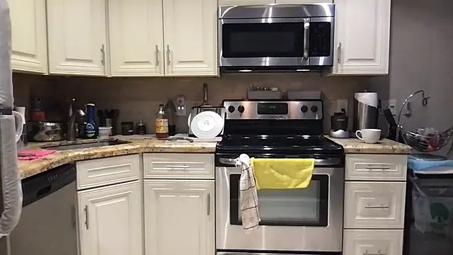 BigGuyMuscle online show from February 26, 4:36 am