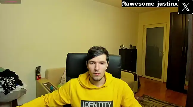 awesomejustin online show from December 9, 11:26 am