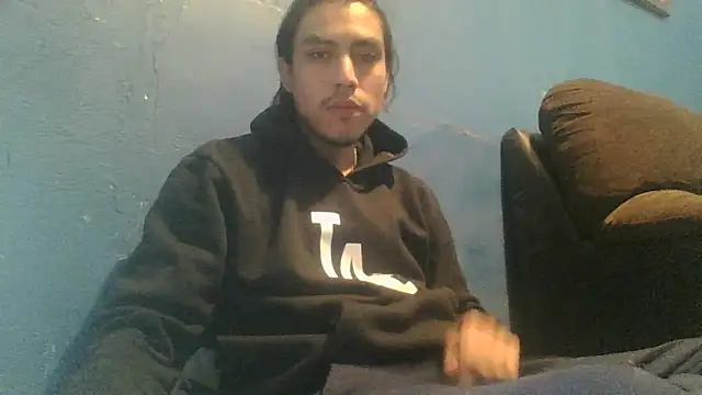 AlexAlejandro13 online show from December 18, 7:10 pm