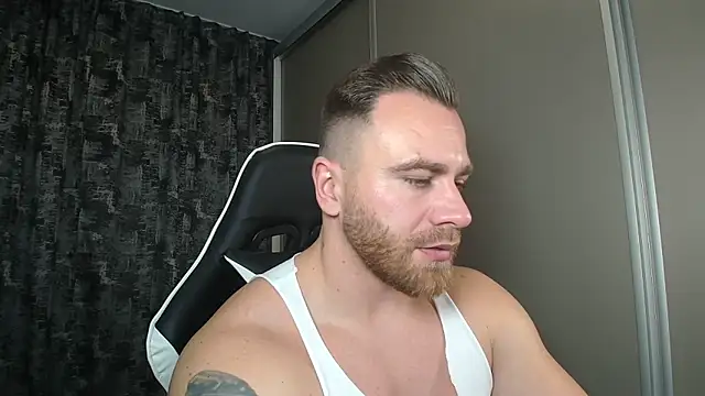 Thori92 online show from December 4, 8:07 pm