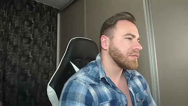 Thori92 online show from March 9, 3:49 pm