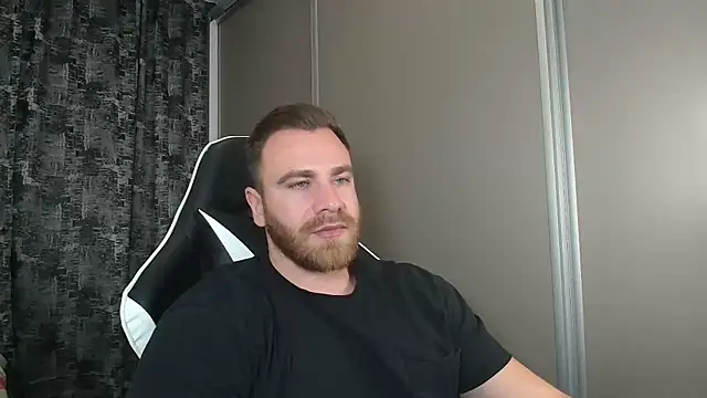 Thori92 online show from December 14, 7:25 pm