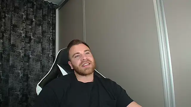 Thori92 online show from October 29, 8:34 pm