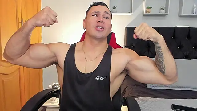 tyler hank01 online show from March 28, 5:13 pm