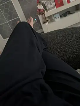 Snapshot of Furdale chatting on December 23, 12:30 pm Furdale online show from December 23, 12:30 pm