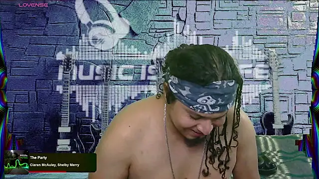 chino roz online show from February 5, 8:00 am