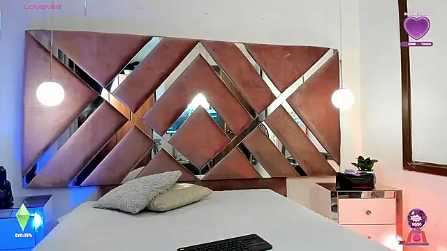 Aron cruz online show from February 2, 12:57 pm